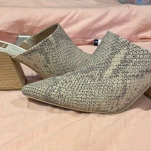 Dolce Vita Angela snake print mule